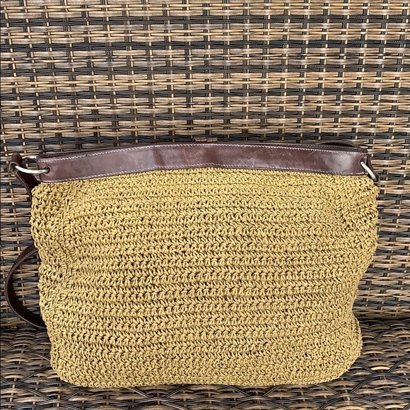 Nice Size Fossil Straw Shoulder Bag - Picture 3 of 6